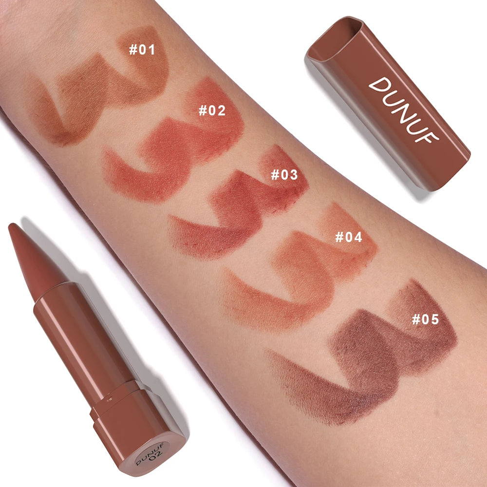 Matte Velvet Finish for Defined & Elegant Lips