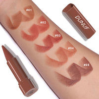Matte Velvet Finish for Defined & Elegant Lips