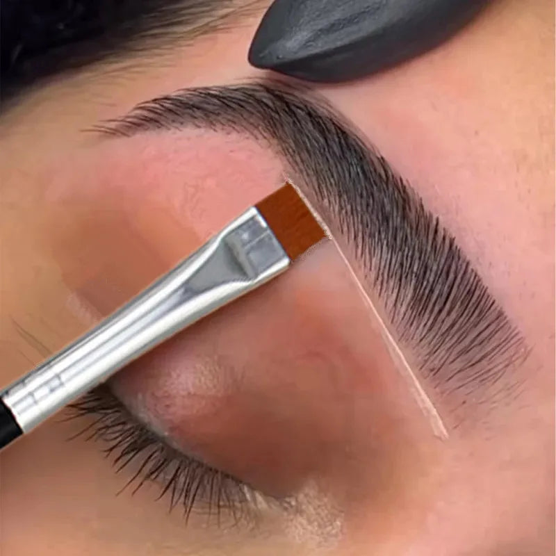 Flat Eyebrow Brush – Ultra-Thin Eyeliner & Brow